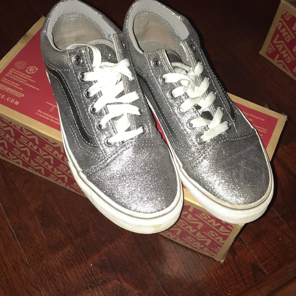 Girls Vans size:4 gently used